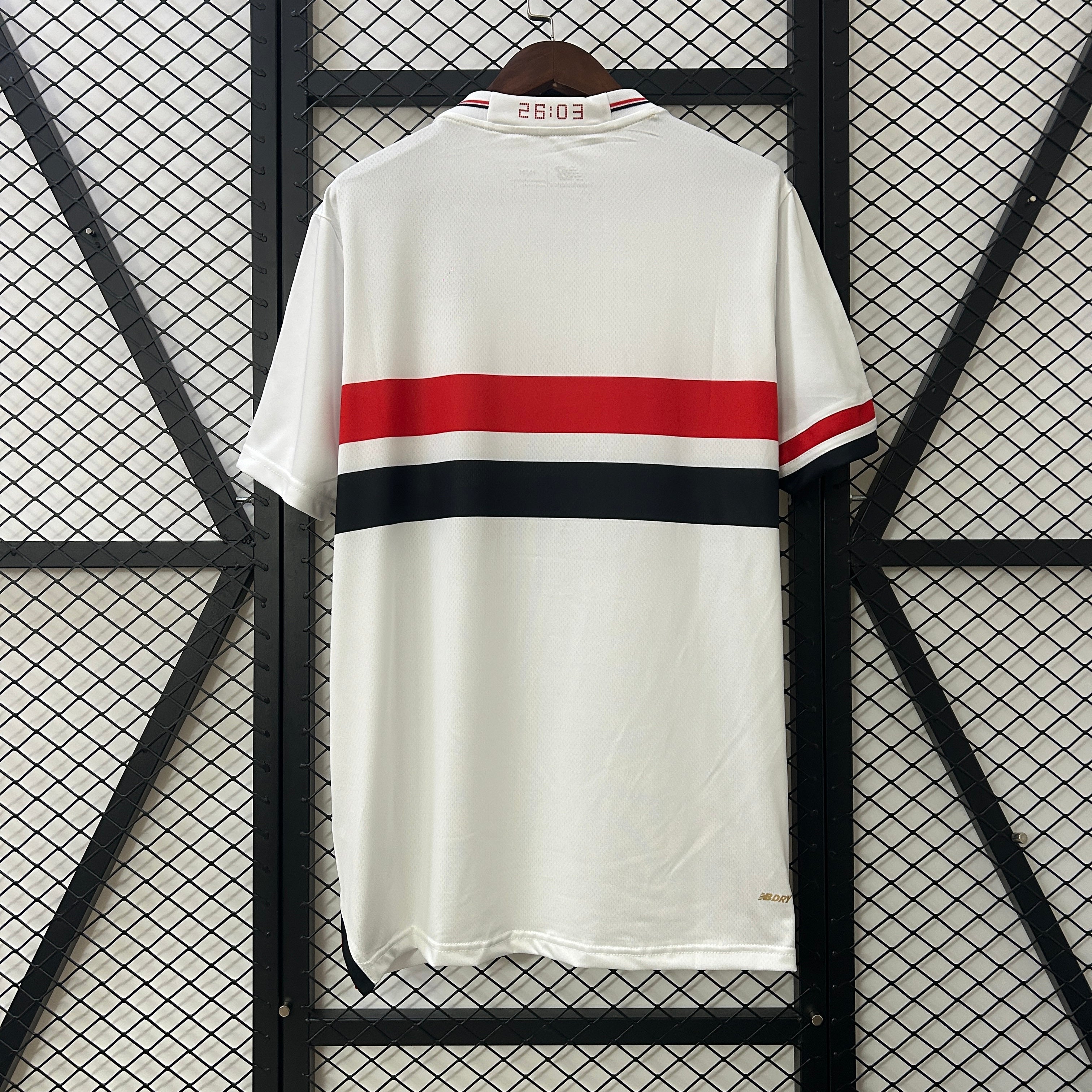 Maillot 25/26 Sao Paulo Domicile - L'Univers du Maillot