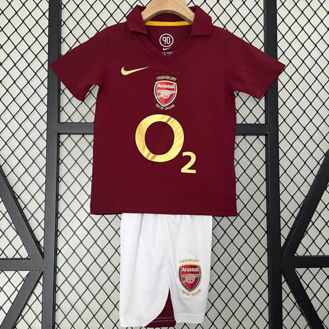 2005-2006 Ensemble Enfant Arsenal Domicile Rétro