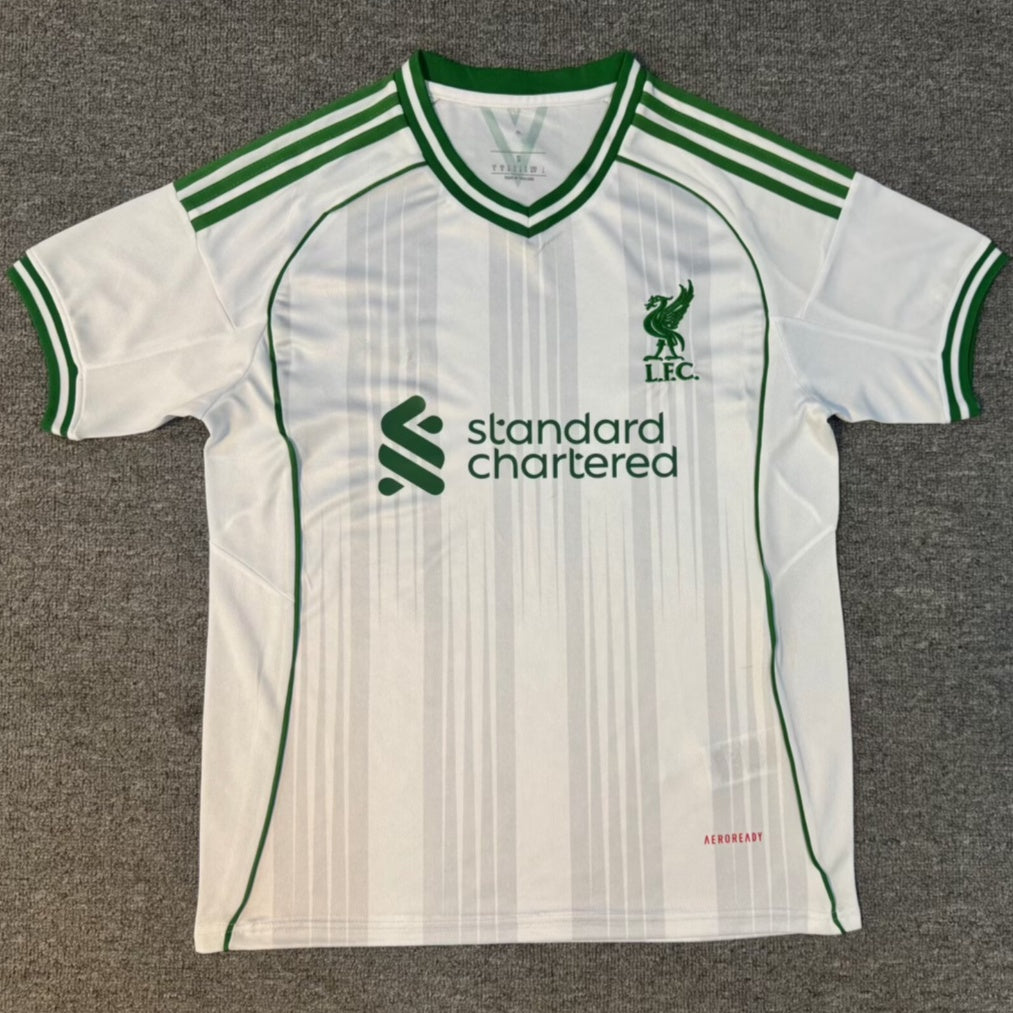 Maillot 25/26 Liverpool Spécial white