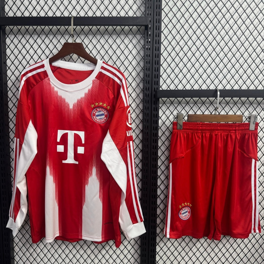 Ensemble 25/26 Bayern Munich Domicile Adult Manches Longues