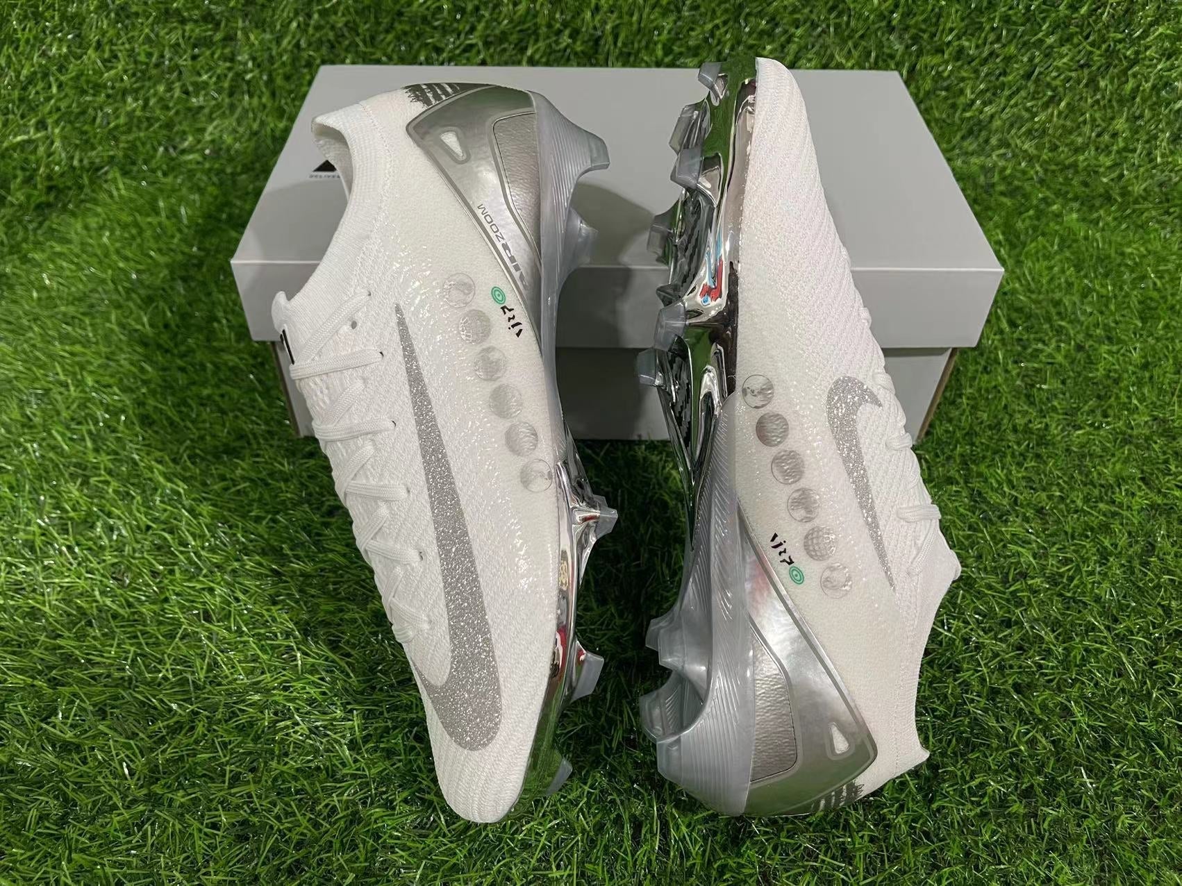 Crampons Mercurial Vapor XV Elite - L'Univers du Maillot