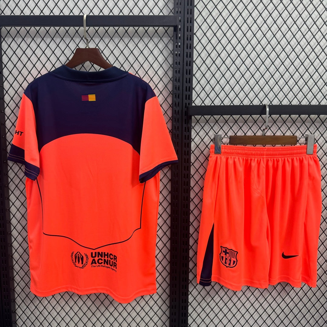 Ensemble 25/26 Barcelone Third Adult