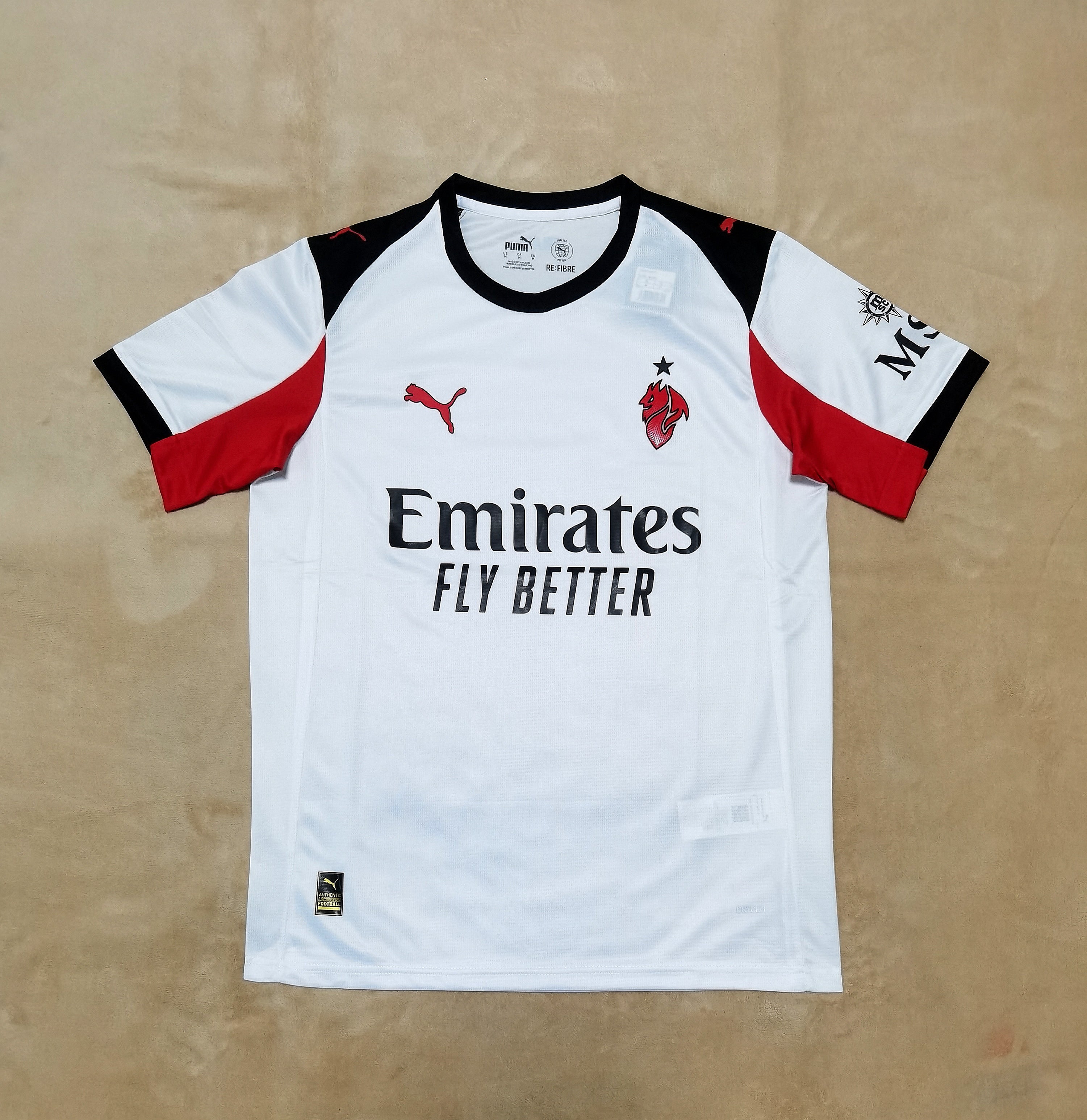 Maillot 25/26 AC Milan Extérieur - L'Univers du Maillot
