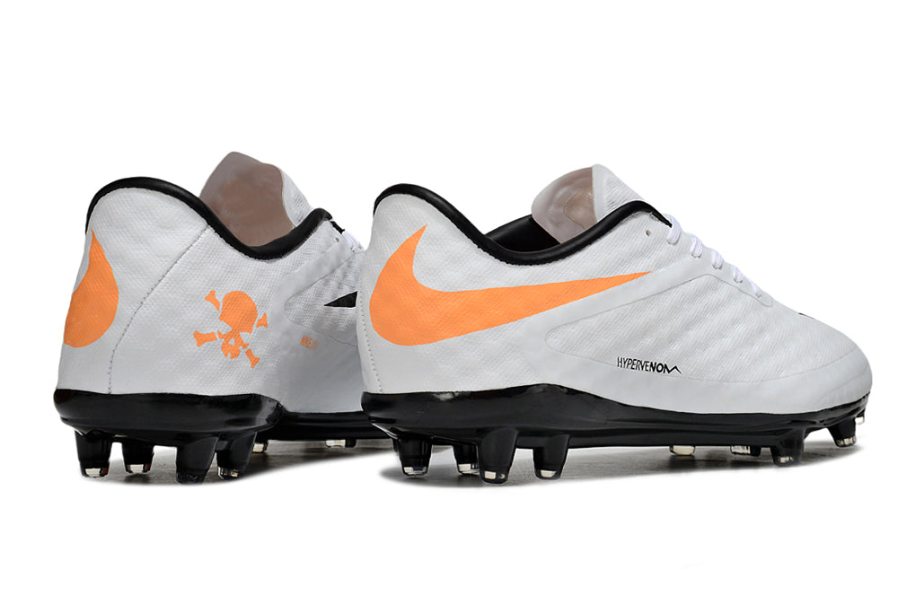 Crampons Hypervenom phantom - L'Univers du Maillot