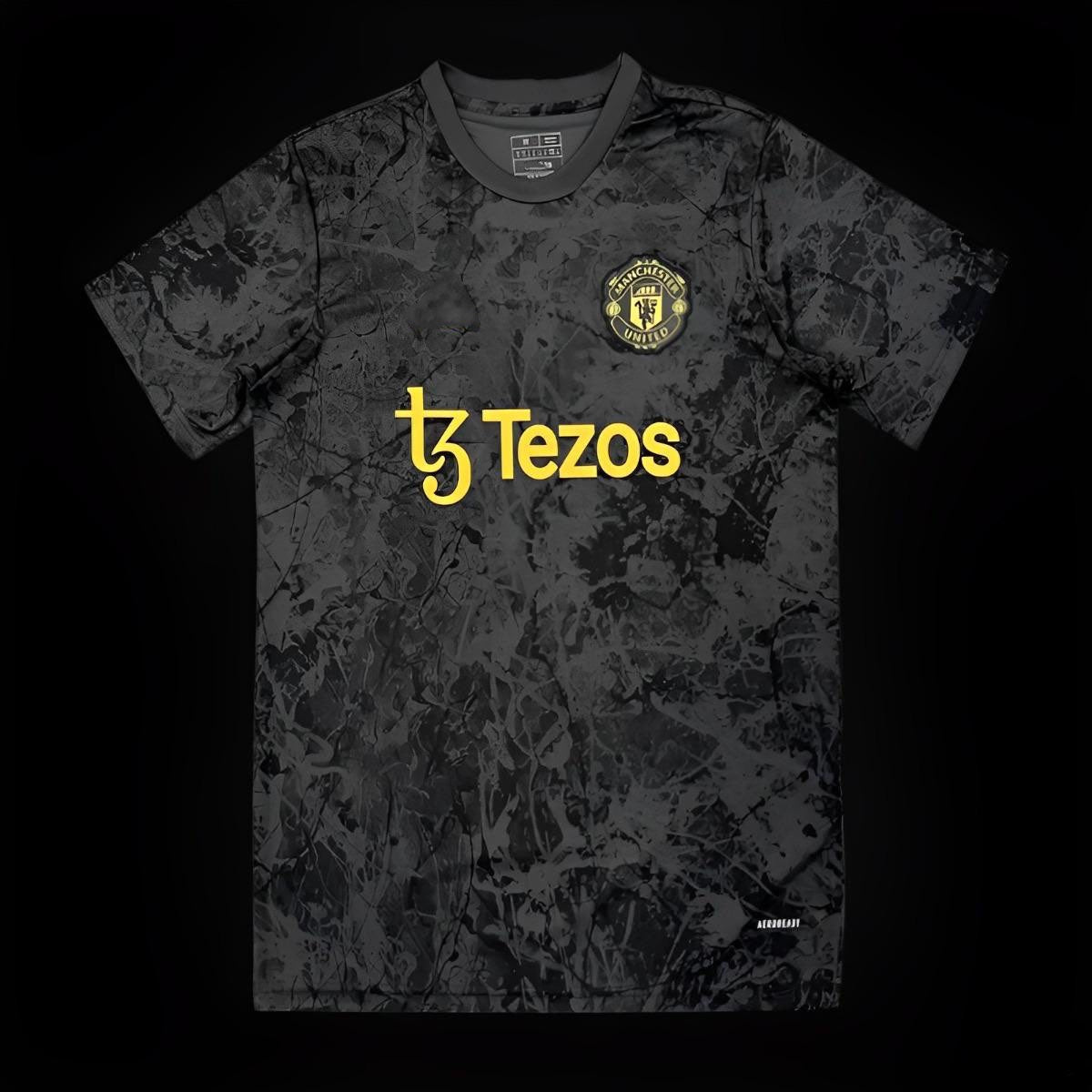 Manchester United maillot PRE-MATCH Noir 2023 2024 - L'Univers du Maillot