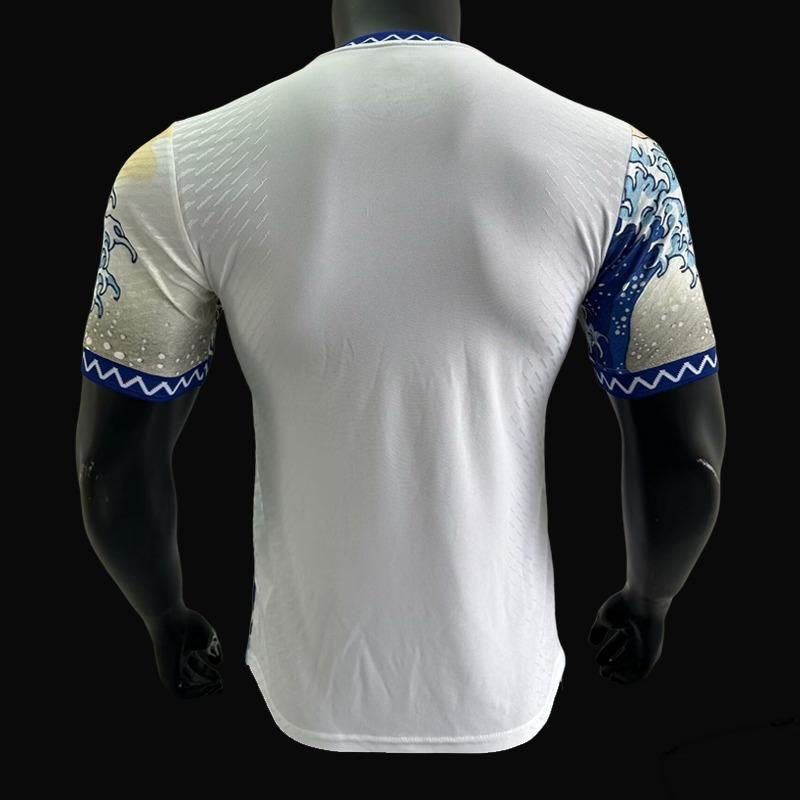 Japon maillot Édition « La Grande Vague de Kanagawa » 2023 2024 - L'Univers du Maillot