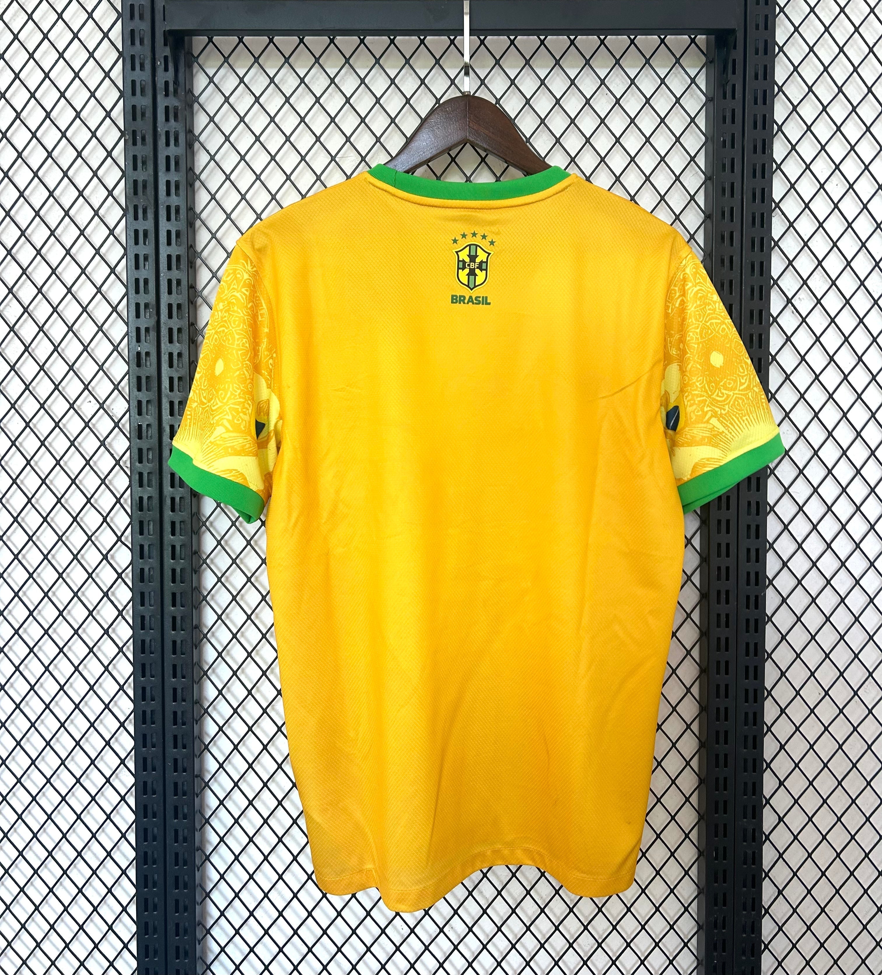 Maillot 24/25 Brésil Jaune Spécial - L'Univers du Maillot