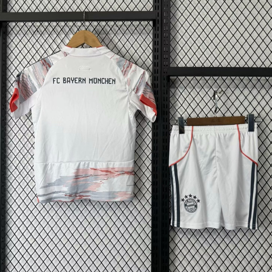 Ensemble 25/26 Bayern Munich Extérieur Adult