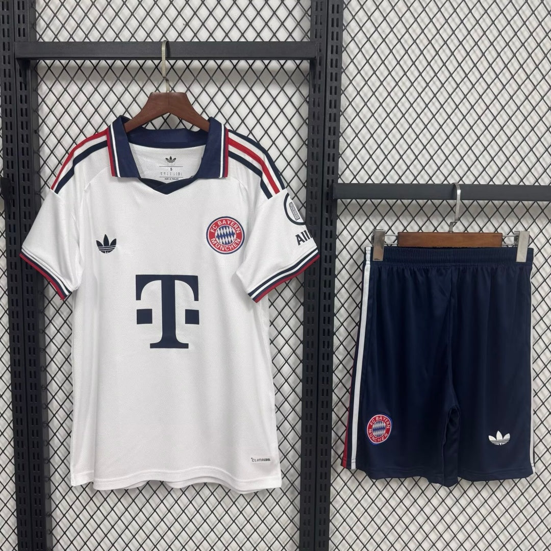 Ensemble 26/27 Bayern Munich Extérieur Adult