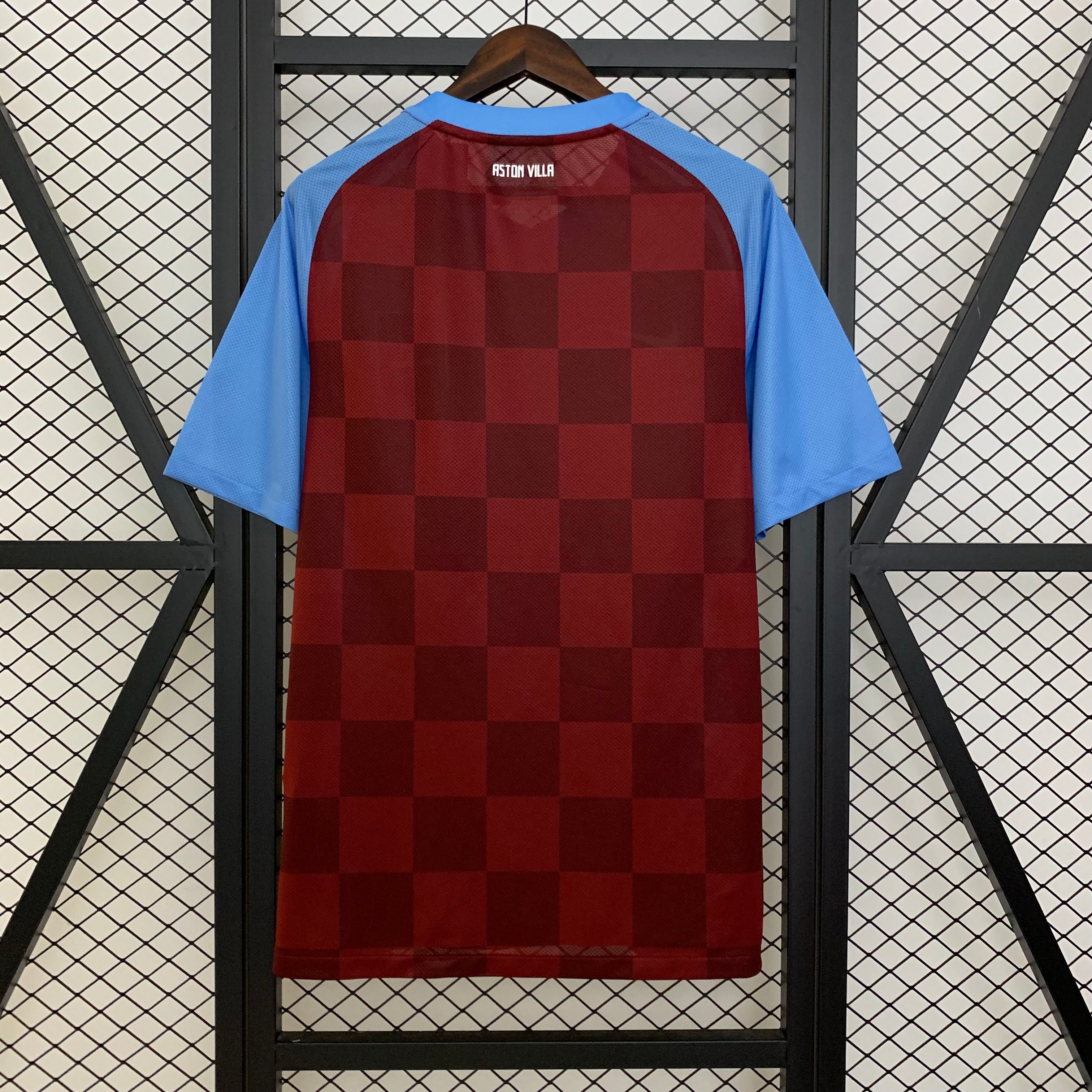 Maillot 11/12 Aston Villa Domicile Rétro - L'Univers du Maillot