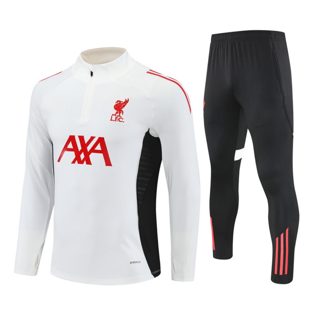25/26 Ensemble Liverpool white Spécial B