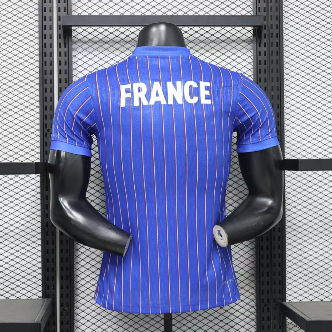 Maillot 2026 France x Jacquemus Blue player Special Edition