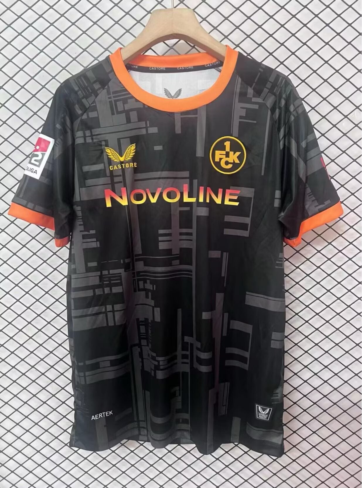 Maillot 25/26 Kaiserslautern Extérieur - L'Univers du Maillot