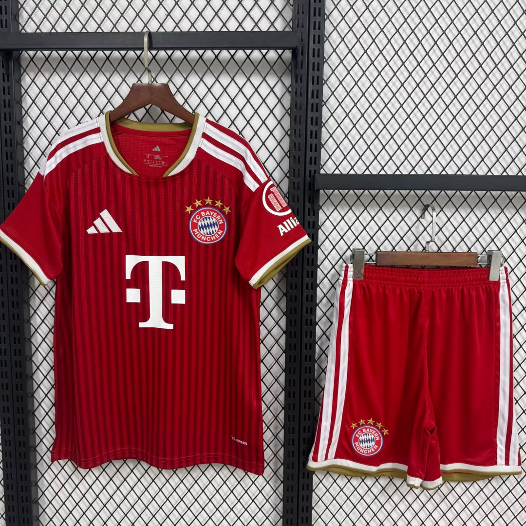 Ensemble 26/27 Bayern Munich Domicile Adult