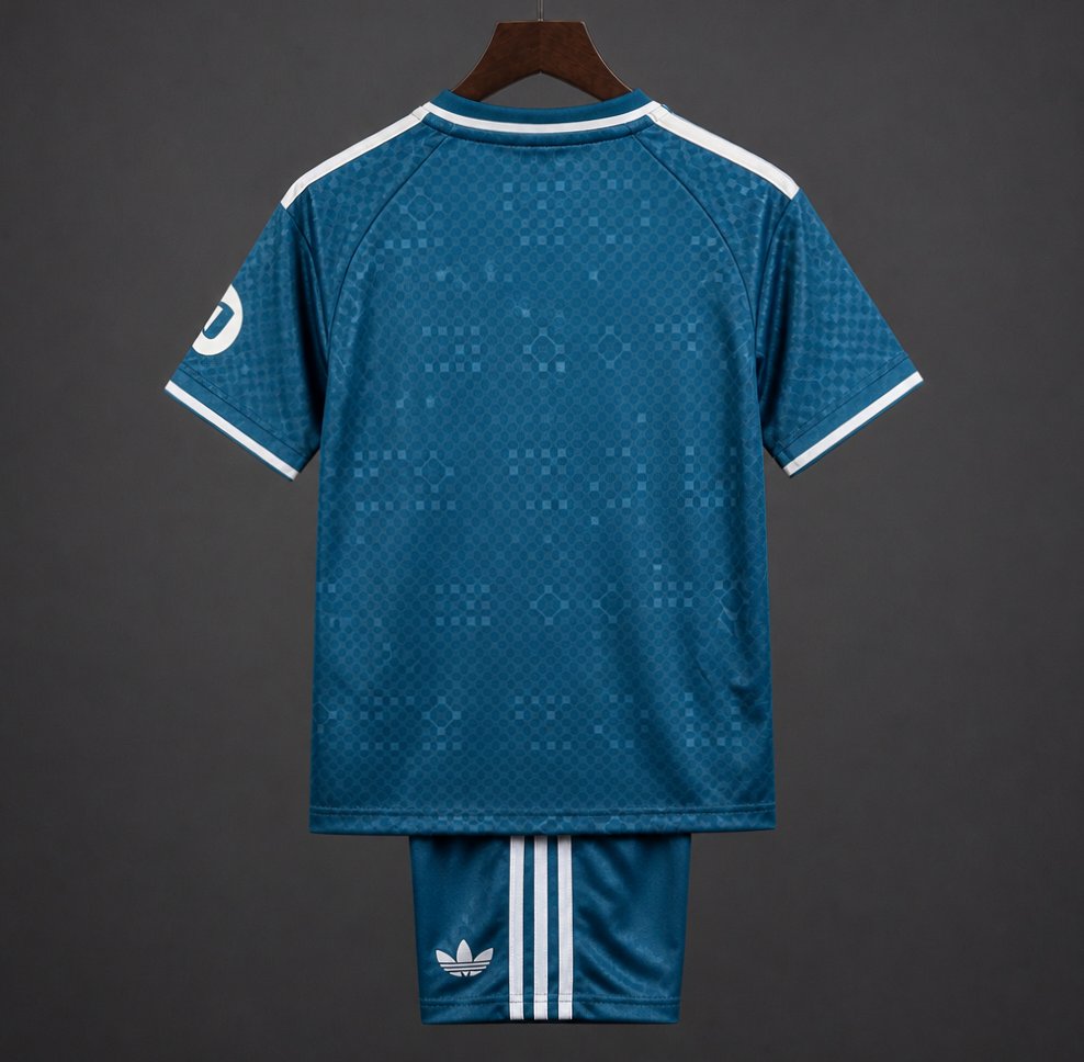 26/27 Ensemble Enfant  Real Madrid  Extérieur