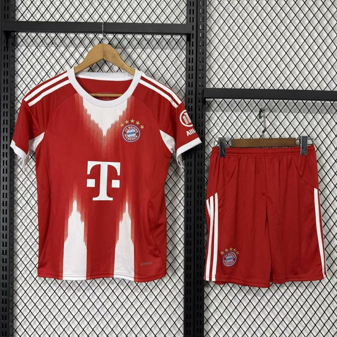 Ensemble 25/26 Bayern Munich Domicile Adult
