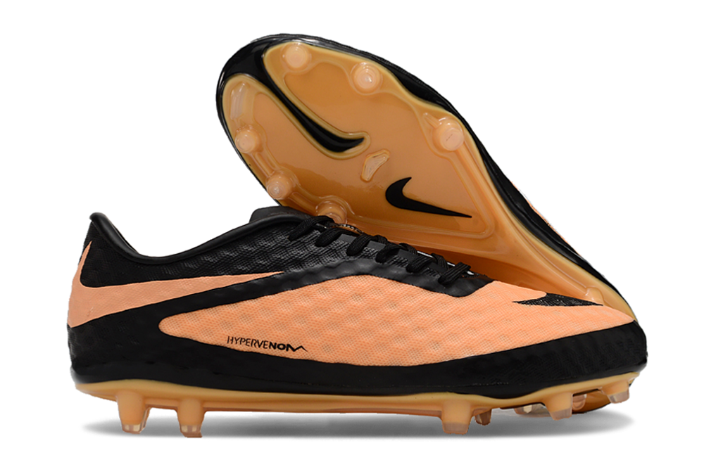 Crampons Hypervenom élite - L'Univers du Maillot