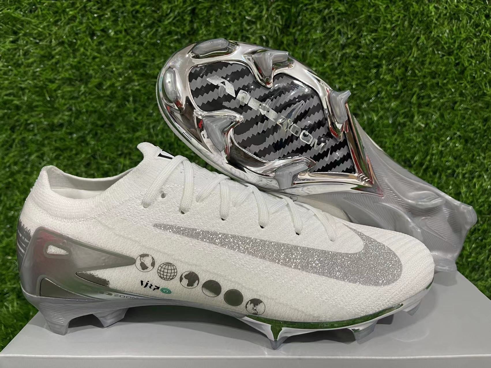 Crampons  Mercurial Vapor XV Elite - L'Univers du Maillot