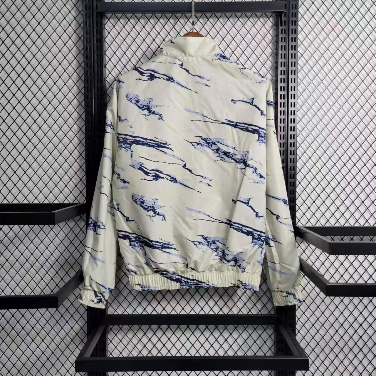 Veste coupe vent Real Madrid Gris 2023 2024 - L'Univers du Maillot