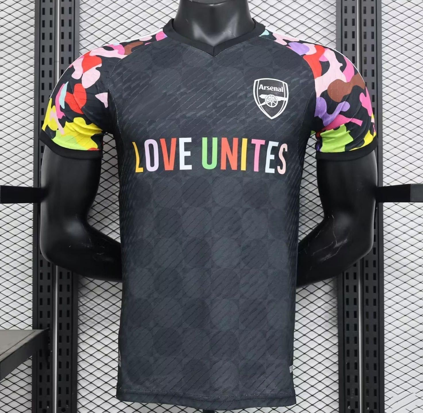 Arsenal maillot Édition « Love Unites » version Player 2023 2024 - L'Univers du Maillot