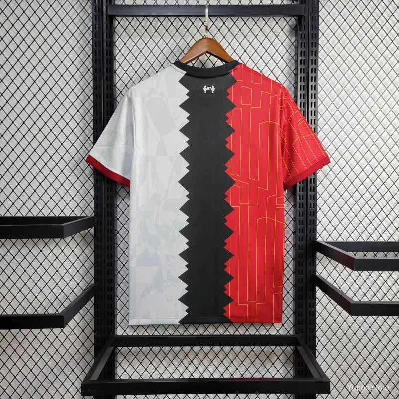 Maillot 24/25 Liverpool Édition Spéciale - L'Univers du Maillot