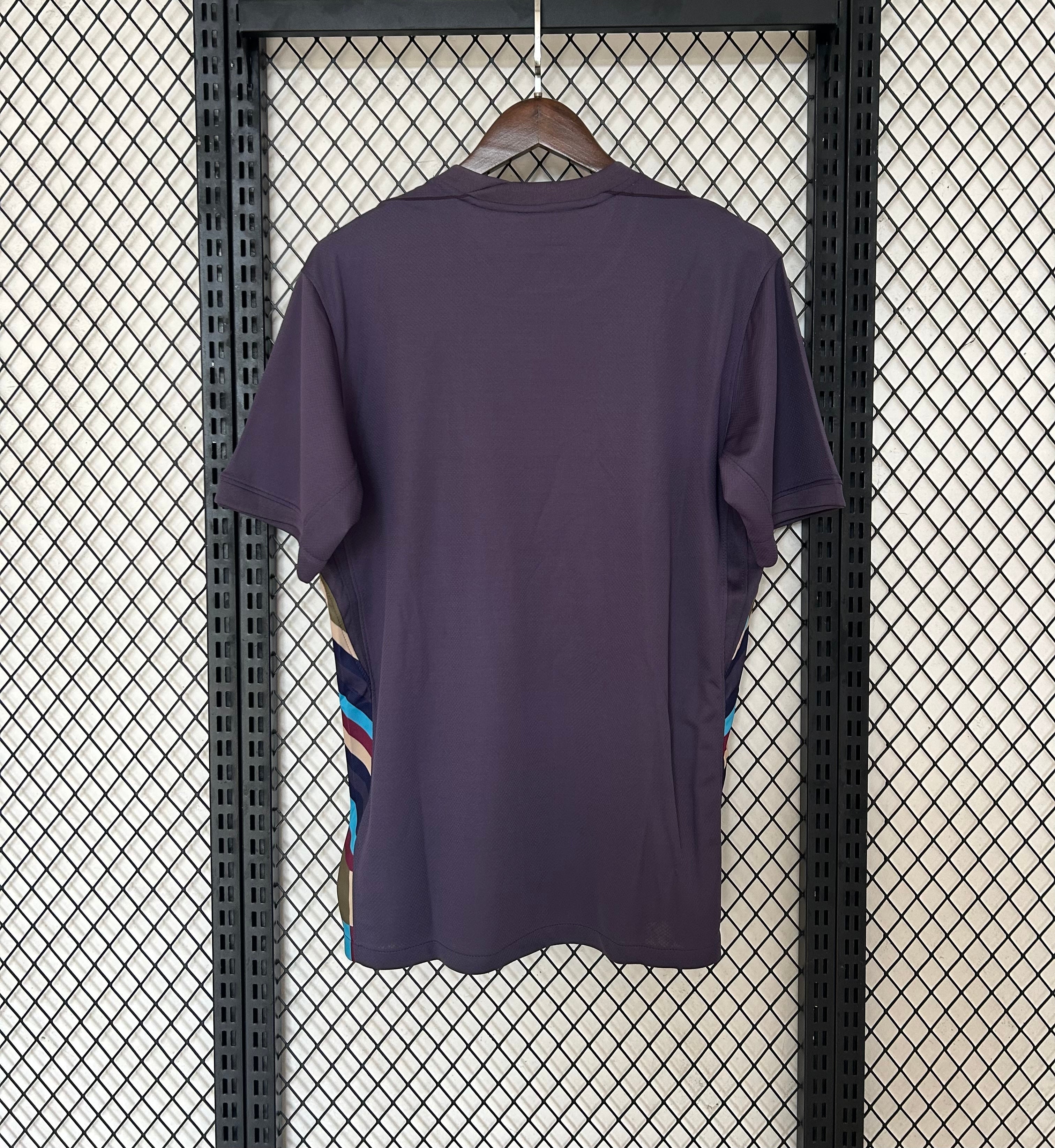 Maillot 24/25 Angleterre Noir - L'Univers du Maillot