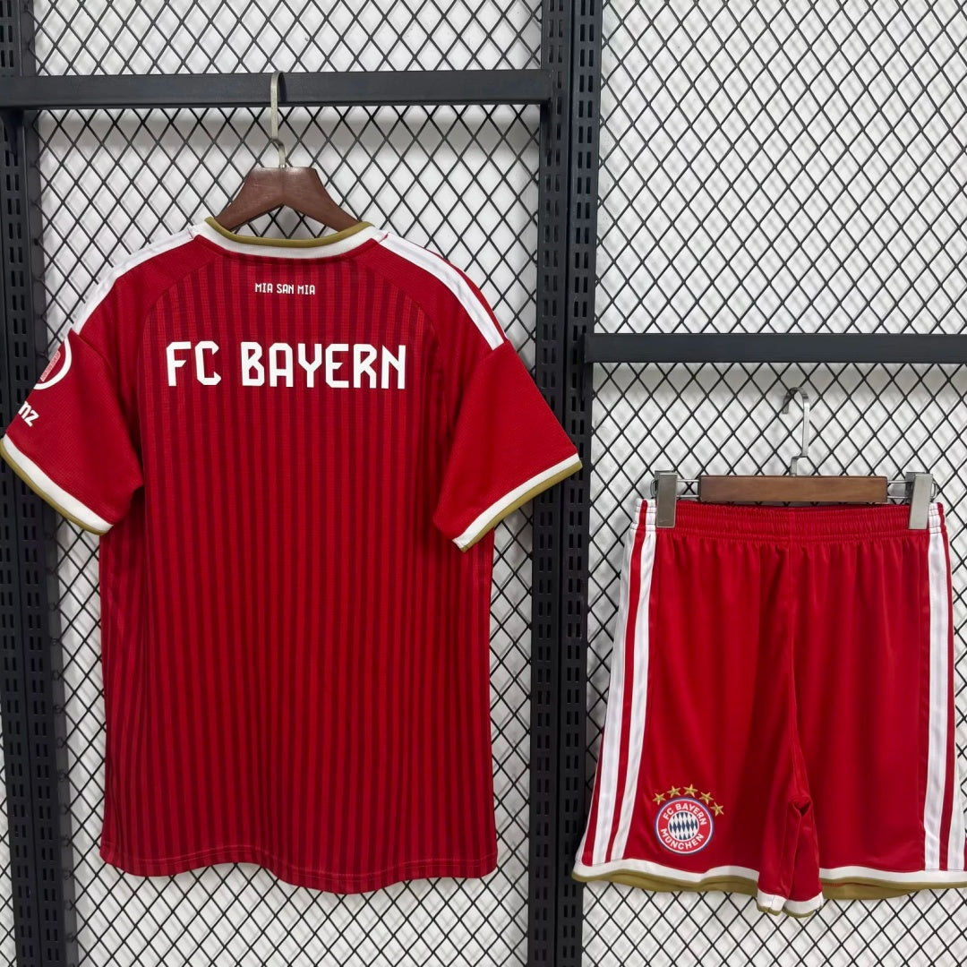 Ensemble 26/27 Bayern Munich Domicile Adult