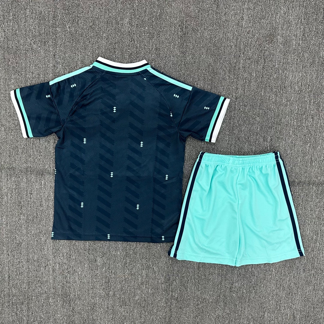 26/27 Ensemble Enfant   Allemagne Extérieur