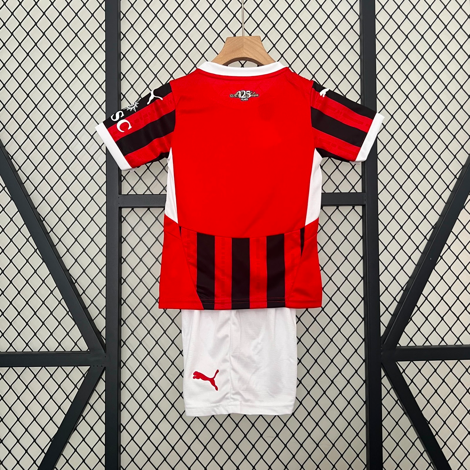 24/25 Ensemble Enfant AC Milan - L'Univers du Maillot