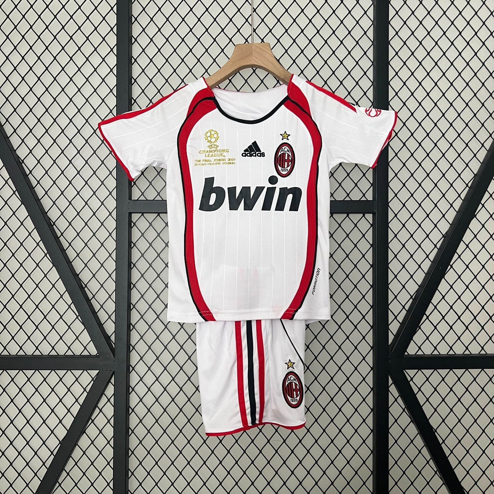 24/25 Ensemble Enfant AC Milan - L'Univers du Maillot