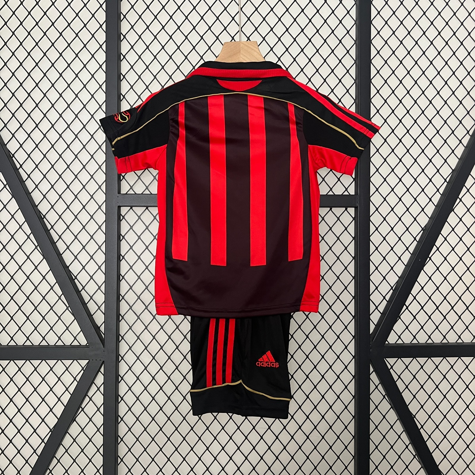 24/25 Ensemble Enfant AC Milan - L'Univers du Maillot